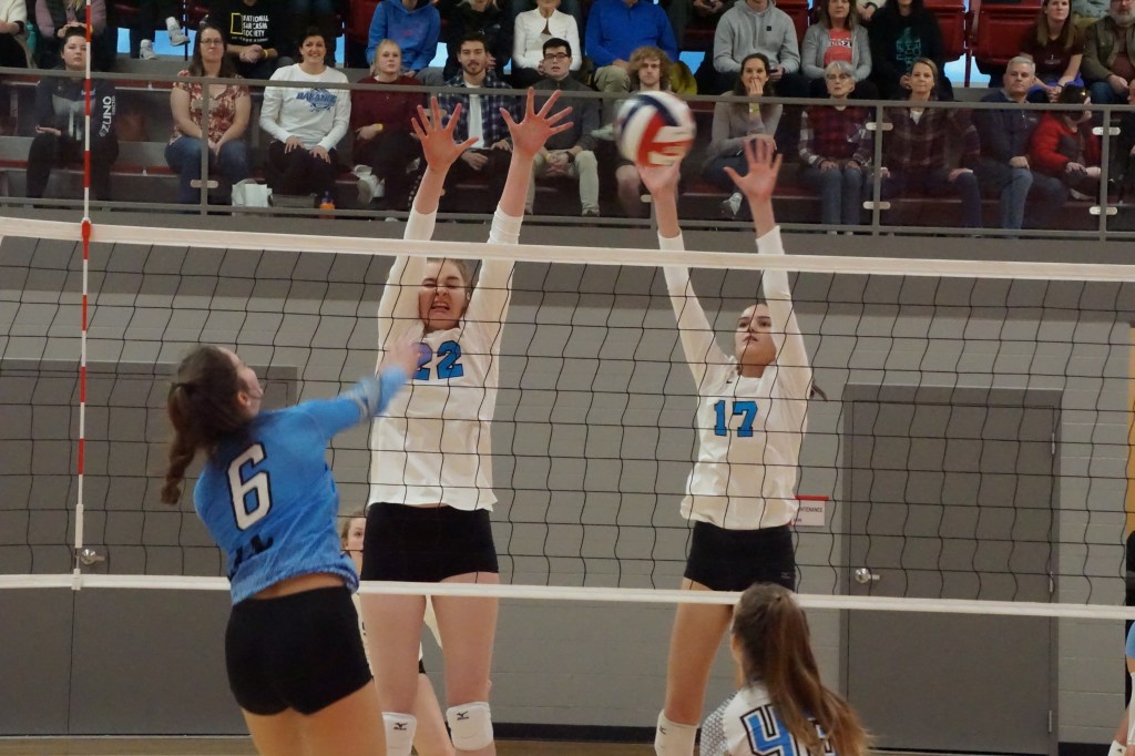 Uncommitted Players Sparkle at the Prep Dig Quad Cities Clash