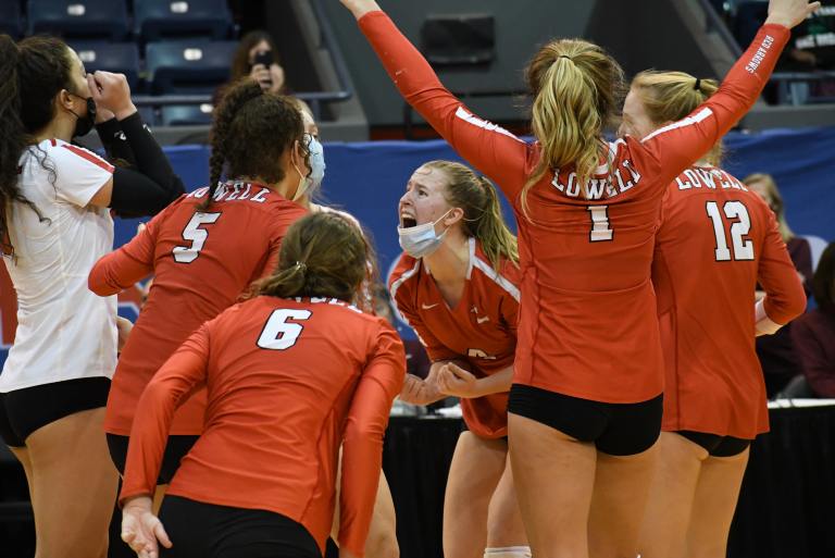 D1 semifinal recap: Marian, Lowell win five-set classics