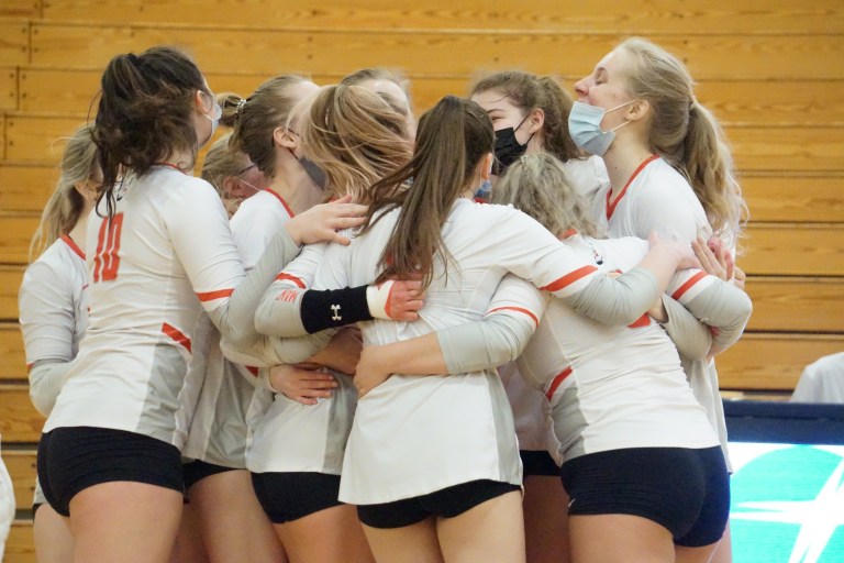 Dells and Sun Prairie Tournaments Bring Top Commits, Prospects