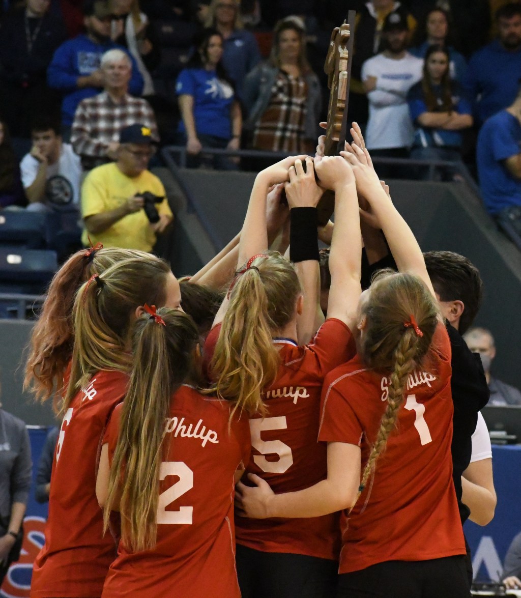 St. Philip overwhelms Inland Lakes to repeat as D4 state champs
