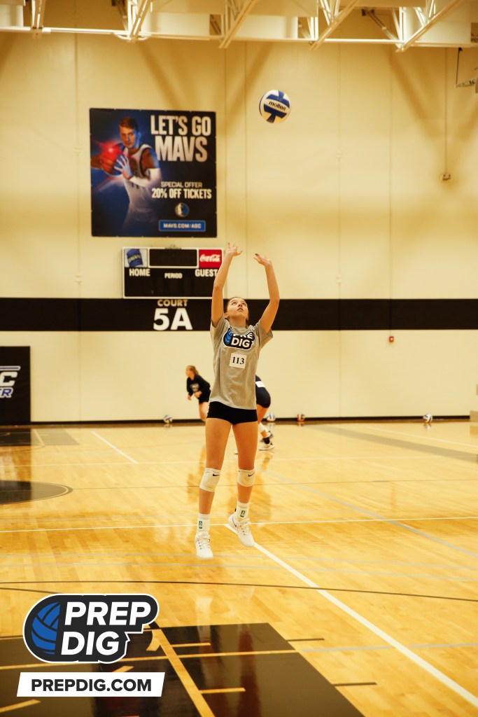 Prospect Spotlight – Livia Ward – 2025 Setter