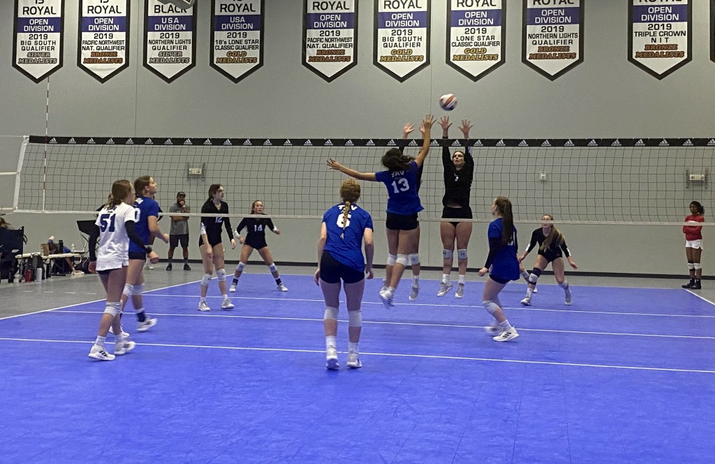 Skyline Classic #12 – Middle Blockers