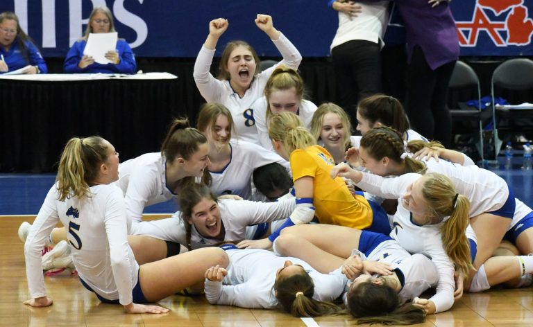 Marian Finishes Strong To Win Its Third Straight D1 Title