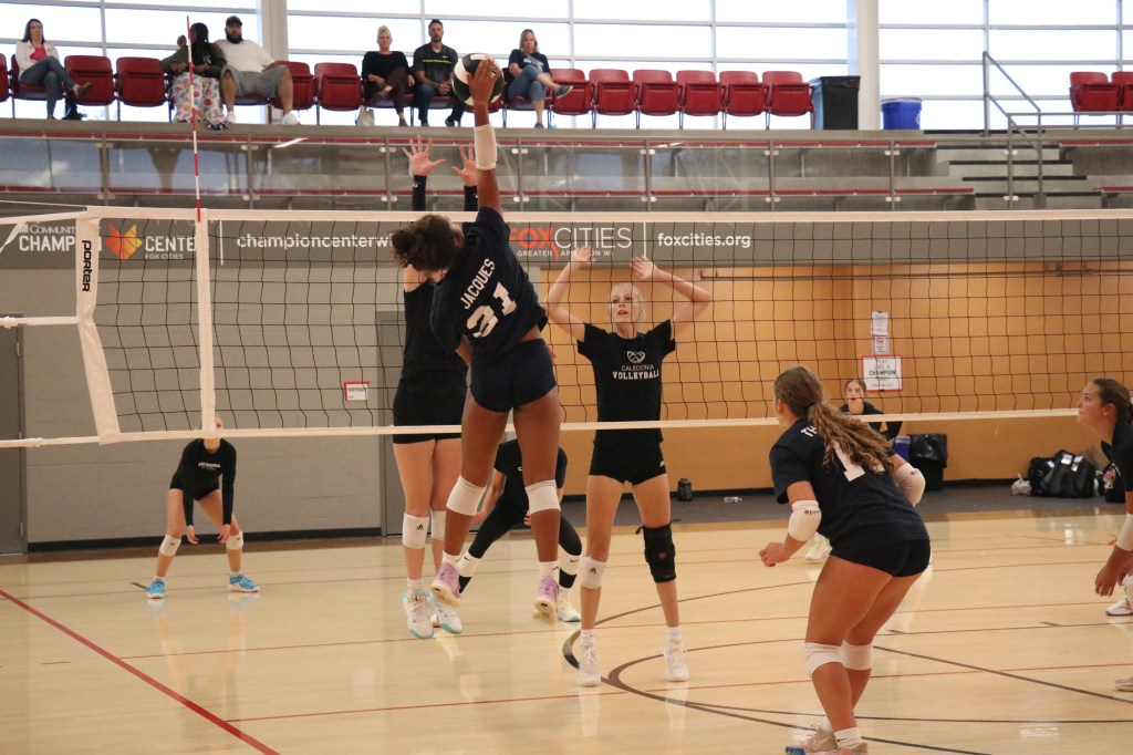 Day 1 Standouts from the Prep Dig Varsity Sizzle
