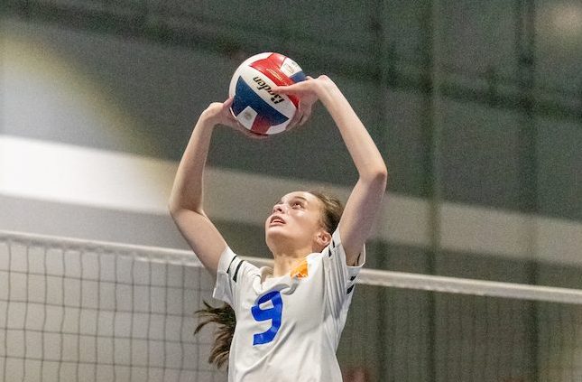 Setters Who Dictated Play at the CLUB VT Holiday Bash