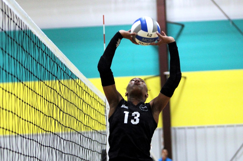 Sunshine Classic Qualifier: Five Texas Setters to Watch
