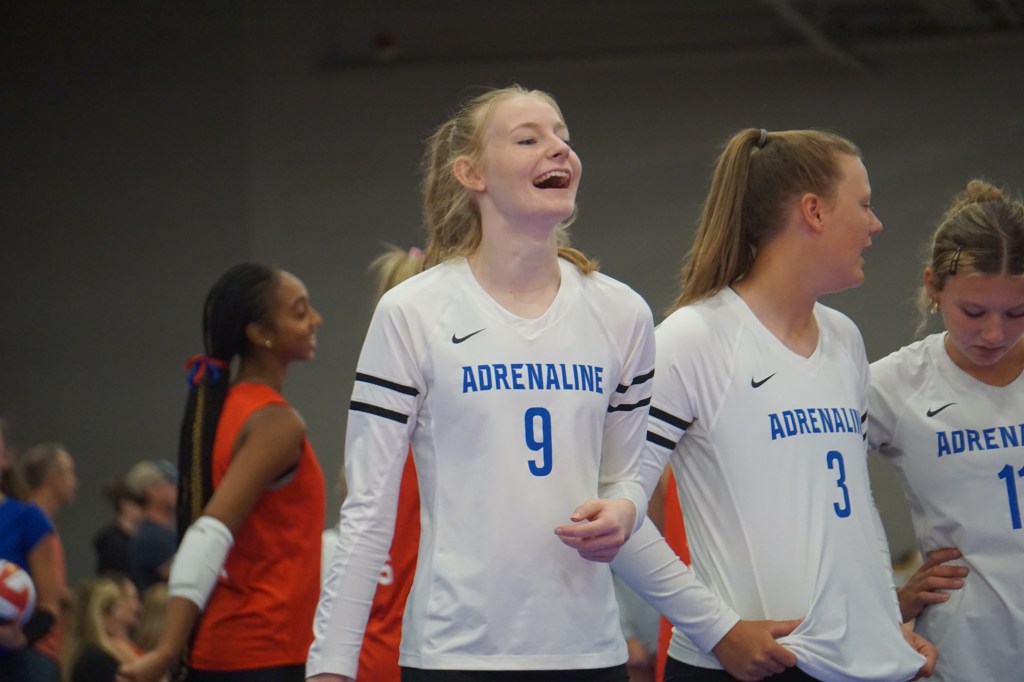 Iowa Athletes Earn AAU, USAV National Honors