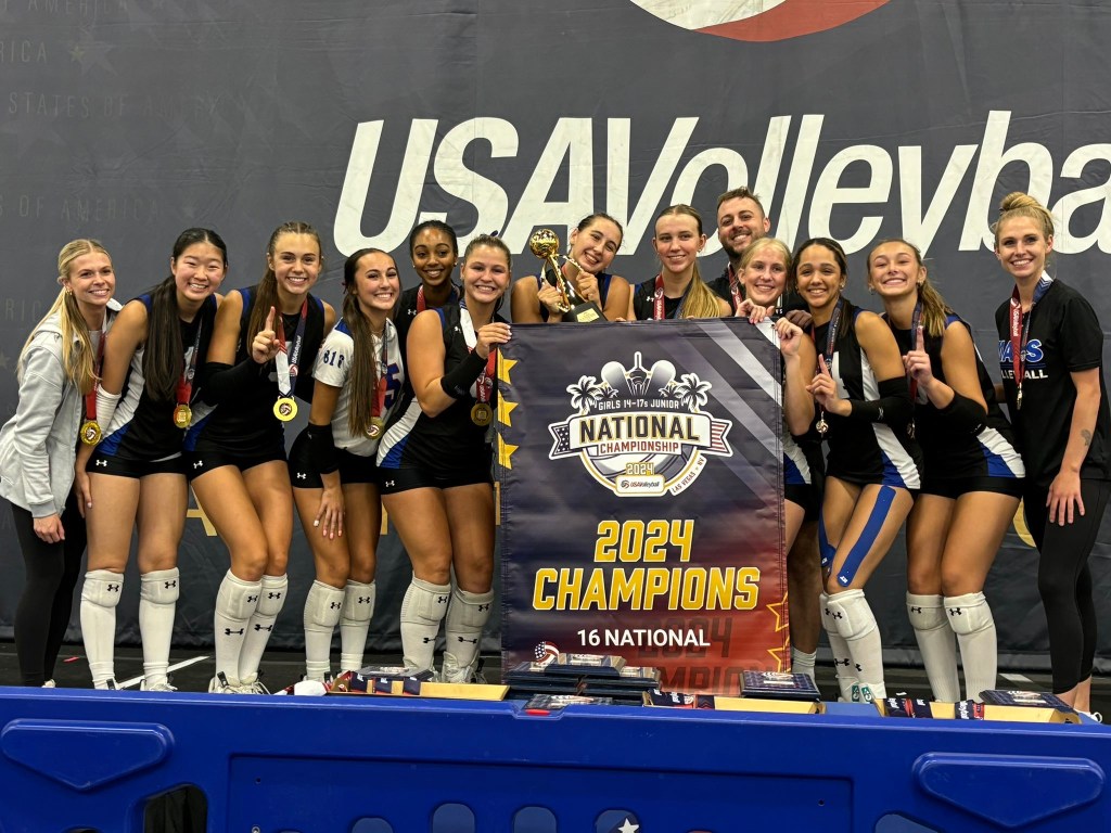 Mavs 816 Earns USAV National Title