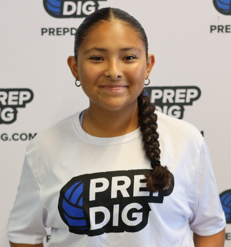 Jaslene Flores
