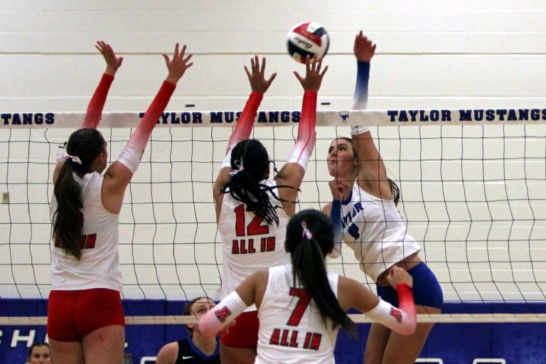 Texas HS: Katy Taylor vs. Fort Bend Austin