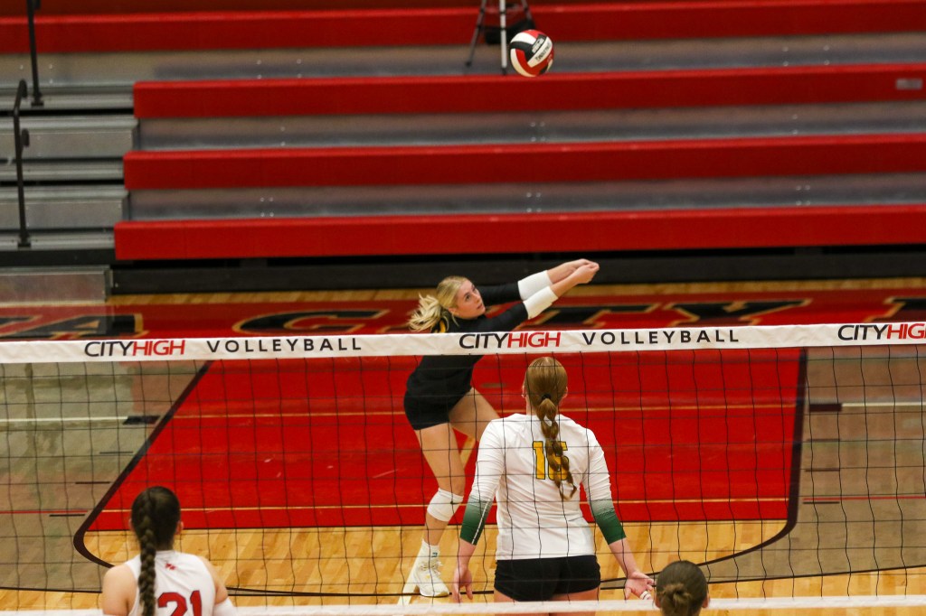 Scouting Reports, Photos: Dubuque Hempstead 2024