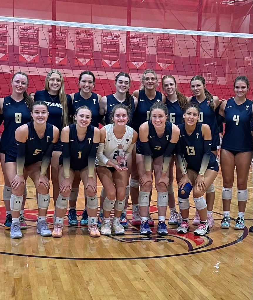 Saxons and Chargers Advance in Virginia Playoffs