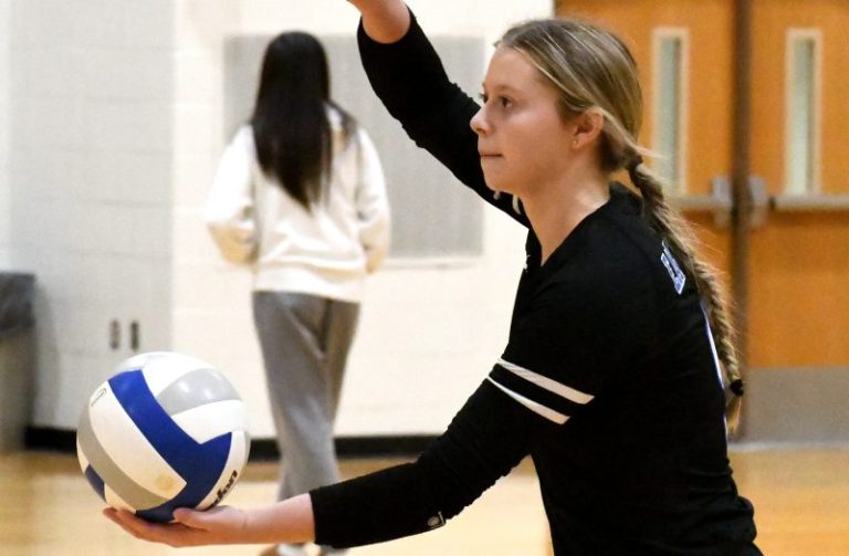 Junior Dig Leaders Early In 2024 Season
