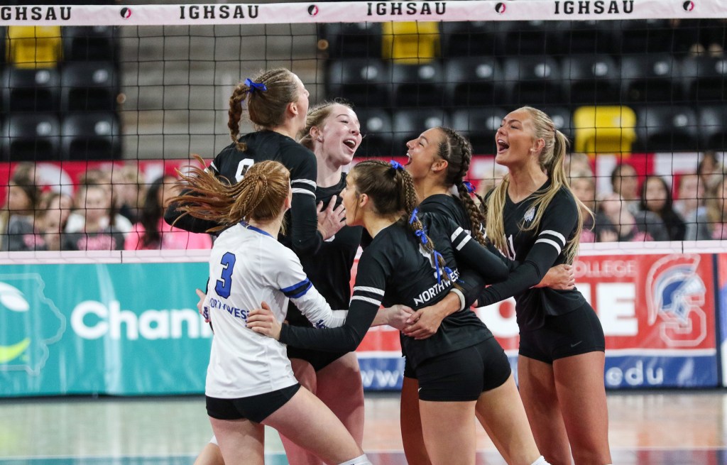 These Volleyballers Stood Out at Class 4A State Track Meet