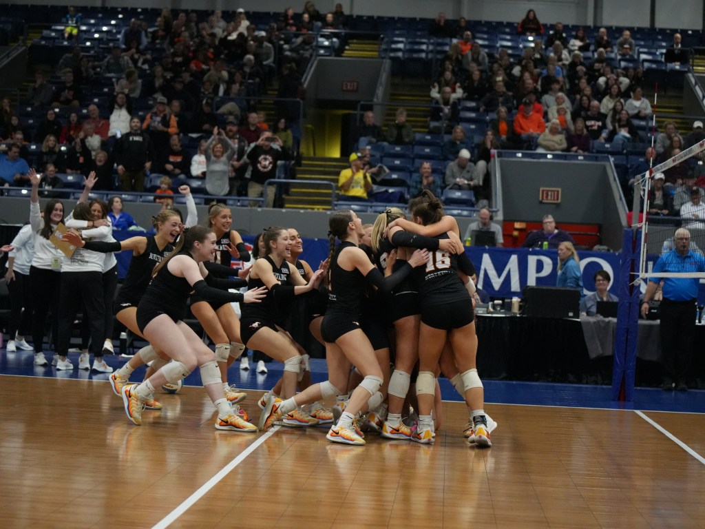 PHOTOS FROM DAY 1 OF THE MHSAA FINALS