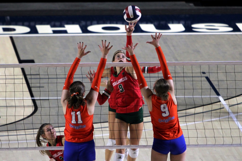 Texas HS Playoffs: Grand Oaks vs. The Woodlands – Photos