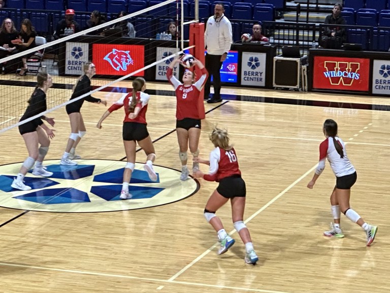 Texas HS Playoffs: Bi-district Round - Tomball vs. Cy Woods