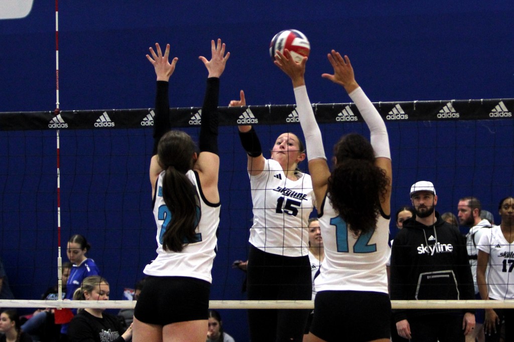 Standout Right Sides at Skyline Classic Season Opener
