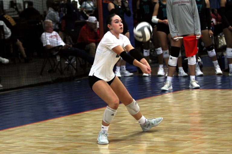 Amazing 16 Open division liberos at FAST Warm-Up
