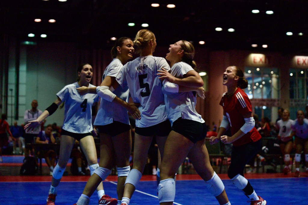 2025 Club Preview: FaR Out 18 Black