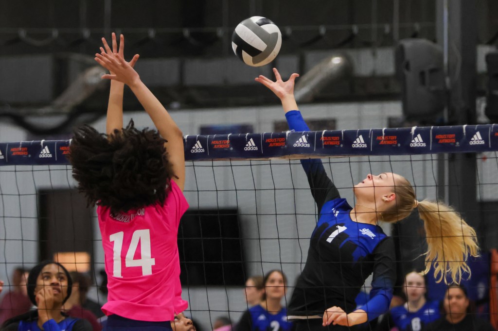 Productive Right Sides at the H-Town Showdown 16s Division