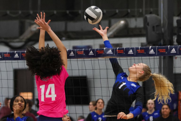 Productive Right Sides at the H-Town Showdown 16s Division