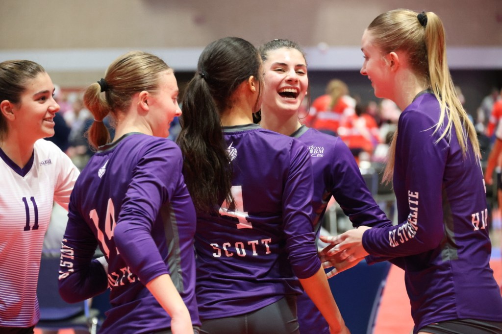 TCNIT 17s: Arizona Storm Outlasts Wave in Three Set Thriller