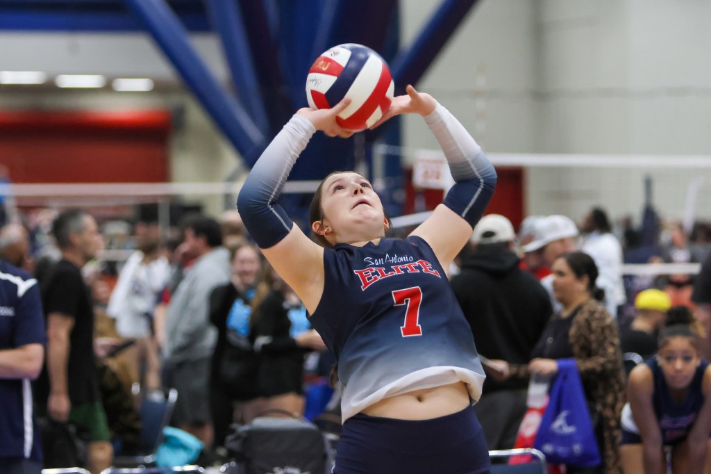 Nike Cross Court Classic: 16 Open &#8211; Photos