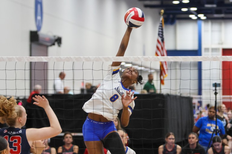 Outstanding Middles in the Cross Court Classic 16 Open division
