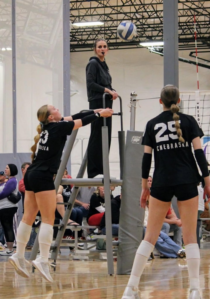 VCN's 15 and 16 Black Gear Up for NLQ