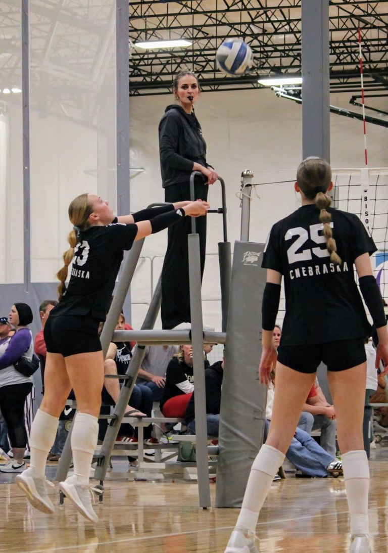 VCN&#039;s 15 and 16 Black Gear Up for NLQ