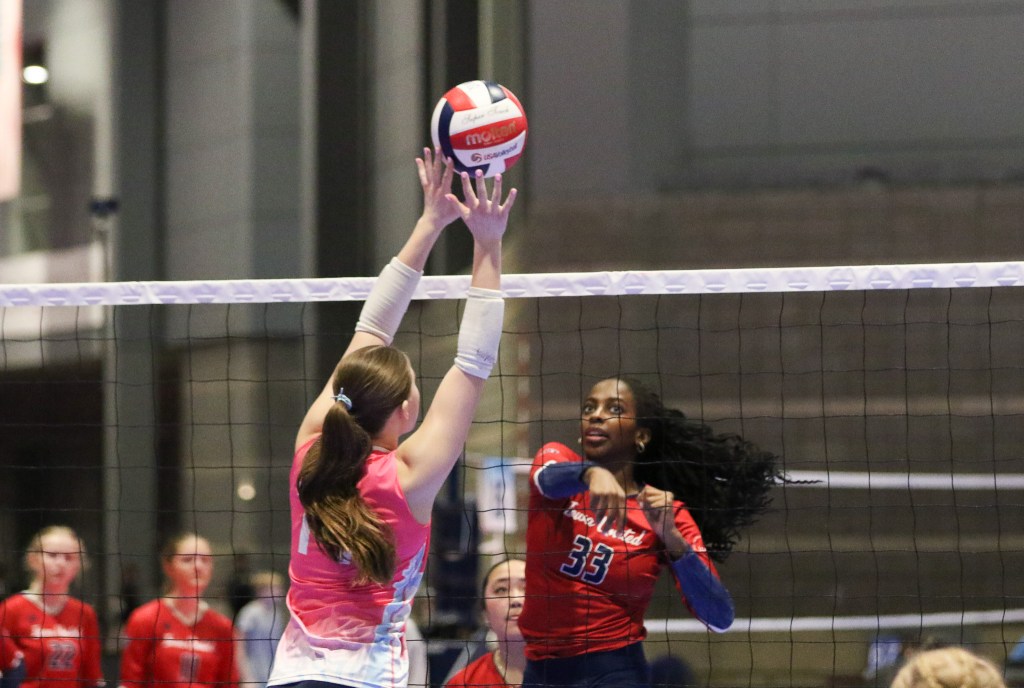 Juniors That Jumped Out at LOVB Iowa Recruiting Showcase