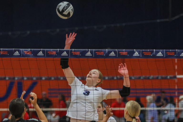 Game-Changing Middles at FAST Pre-Nationals 15s Division