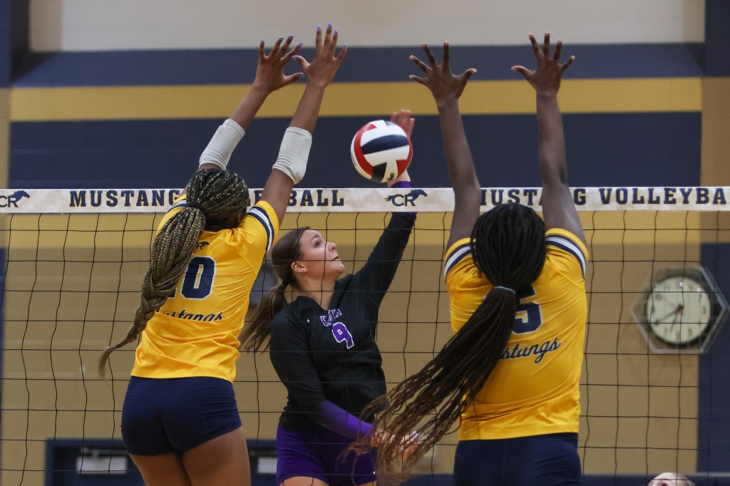 Heavy-Hitting Right Sides at the Katy-Cypress Tournament