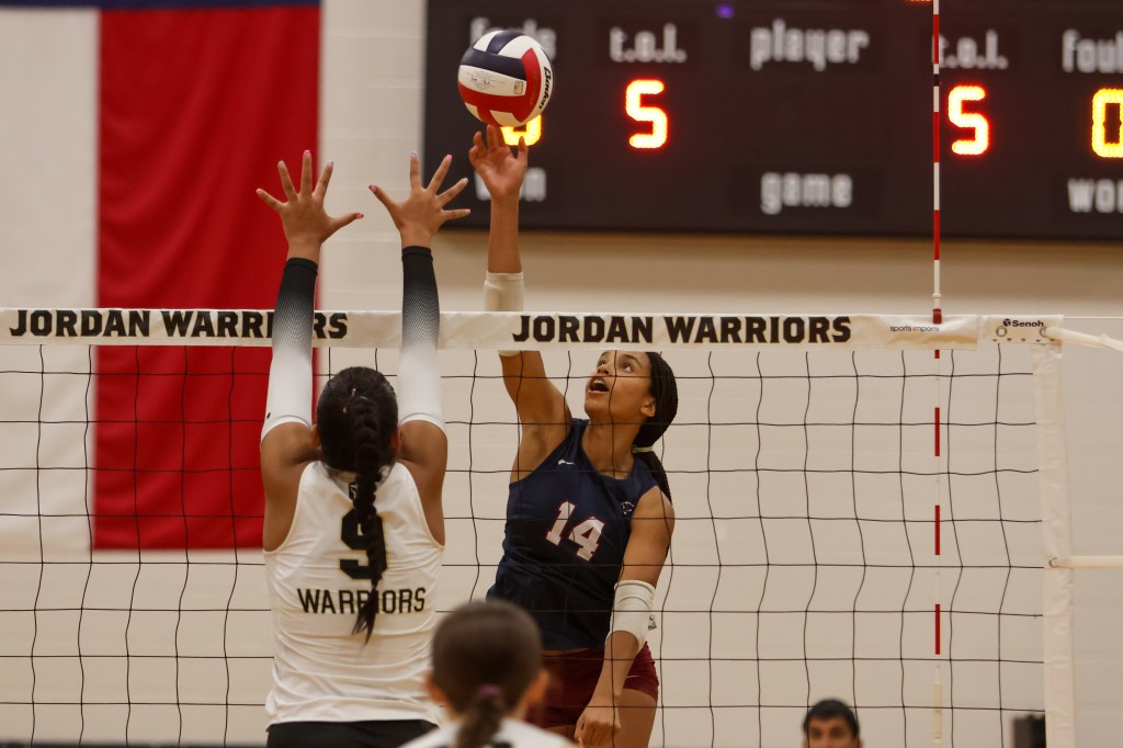 Texas HS: Tompkins sweep Jordan in district opener