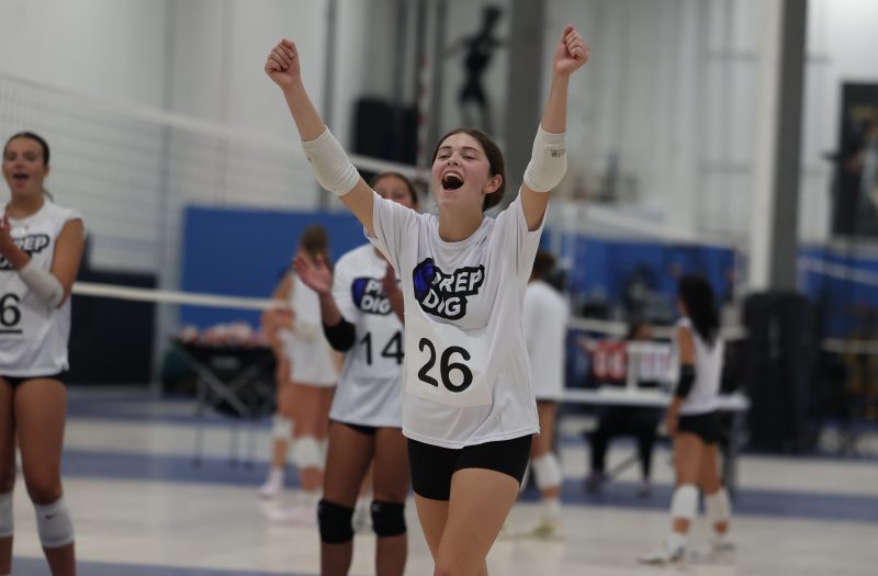 Ready to Clock In and Work: IL Freshman Showcase Hustlers