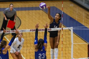 Texas HS: Tompkins vs. Clear Springs - Photos