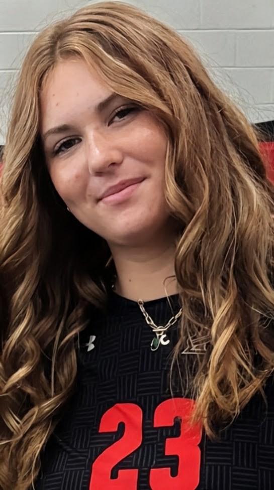 Claire Stelter
