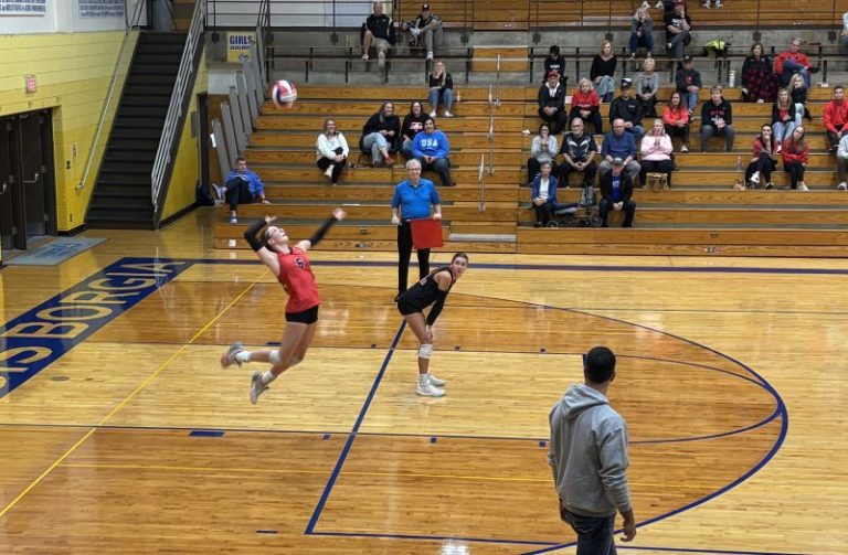 Class 4 District 4: Hannibal's Upset and Holt's  Dominance