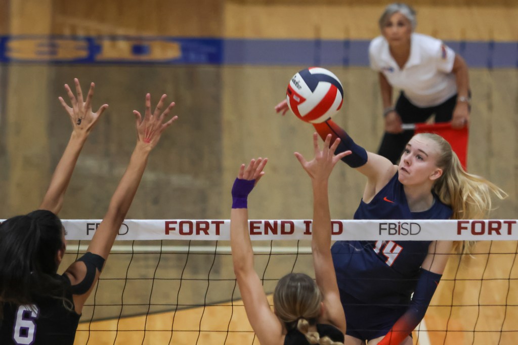 TX HS Playoffs: Seven Lakes sweep Ridge Point in Regional Semis