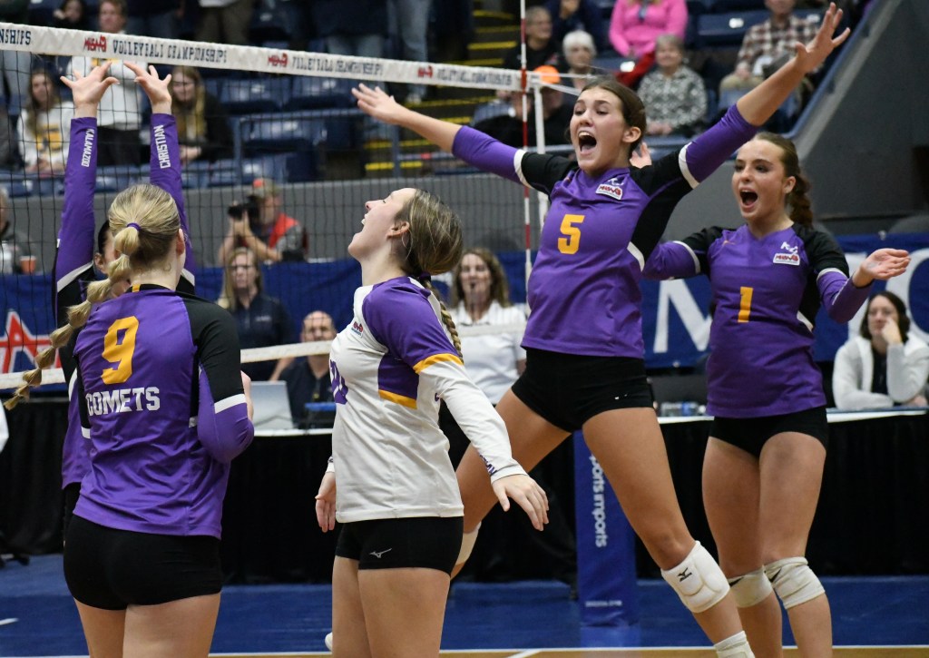 Division 3 Semifinals Photo Gallery