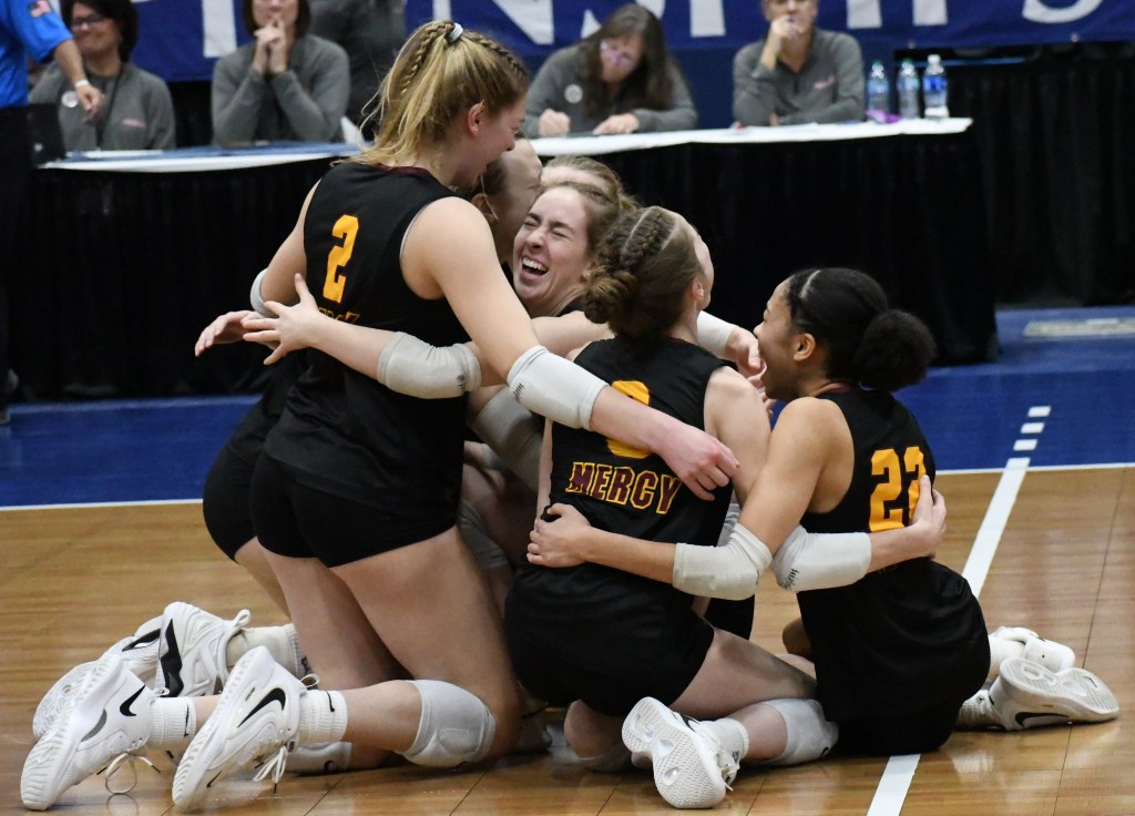 Dandies in the Premiers at Can Am (18/17 Premier)