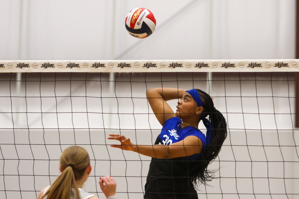 Skyline Season Opener: Dominant Middles in the 15 Open Division