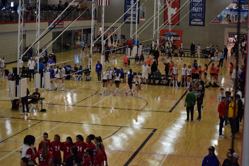 Three Set Thriller at Tour of Texas on Day Two