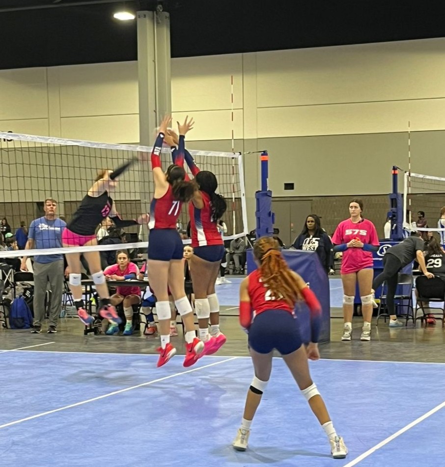 6 Middles Scoring Fast and Owning the Net at Little Big South