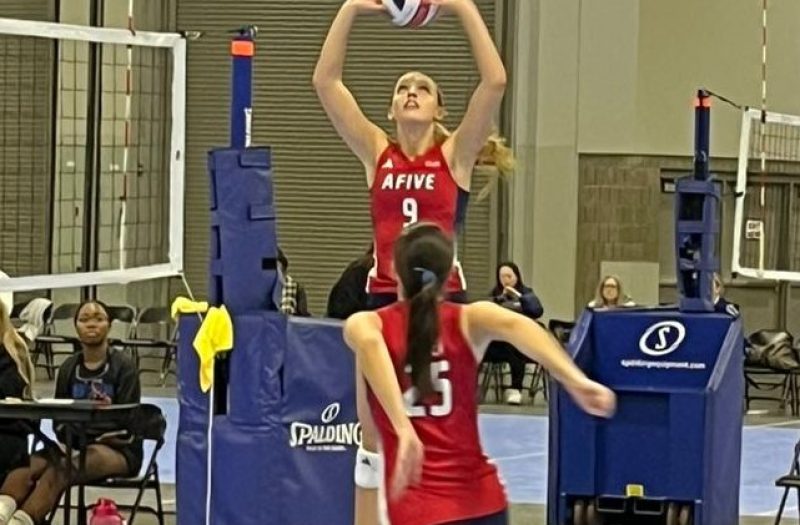 This Team Plays Volleyball Like Chess: 17s Edition