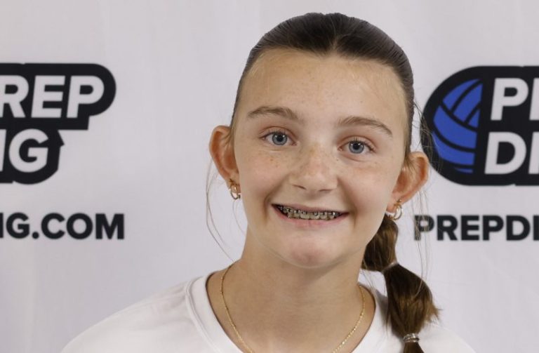 Top Performers and Front Row Talent at Illinois Freshman Showcase