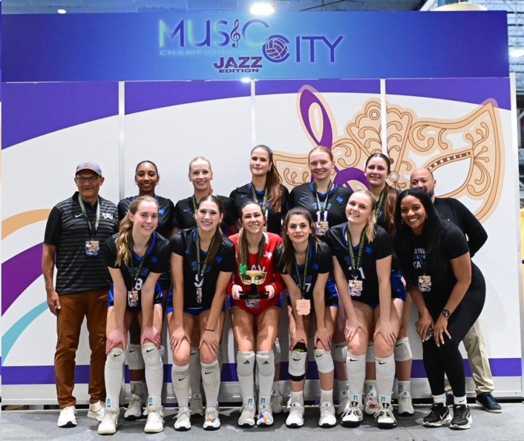 Texas Powers Take Over 18 Open in NOLA