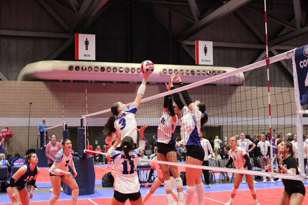 MAVS KC 16 Elite Soars to Perfect Opening Day at Triple Crown NIT