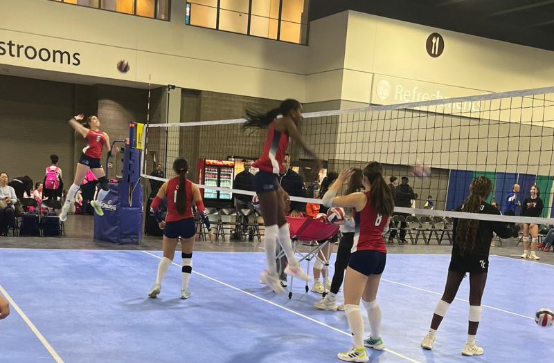 Commander’s Cup Live: Middles Battling at the Net in Open Play